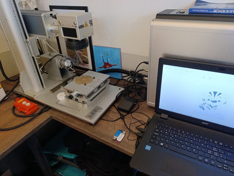 Laser Fibre MOPA 60W – atelier d'usinage CNC Pourchet Sàrl, La Chaux-de-Fonds