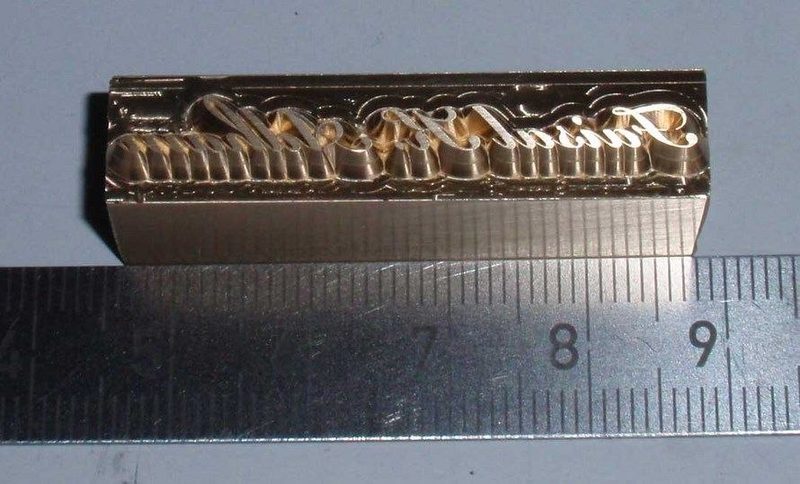 Poinçon de marquage maroquinerie – réalisation Pourchet Sàrl, usinage CNC de précision
